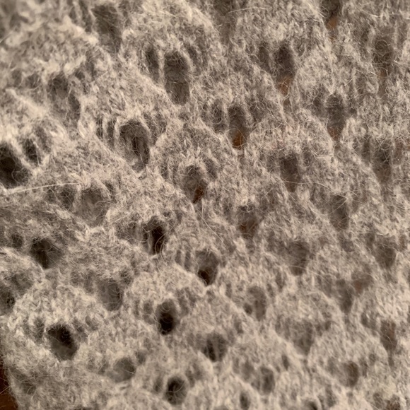 Chelsea28 Womens soft long sleeve gray sweater - Picture 2 of 5